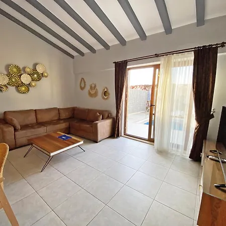 Likya A 2+1 Villa, Oezel Havuzlu,